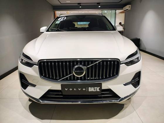 VOLVO XC60 2.0 T8 RECHARGE PLUS AWD GEARTRONIC VOLVO XC60 2.0 T8 RECHARGE PLUS AWD GEARTRONIC